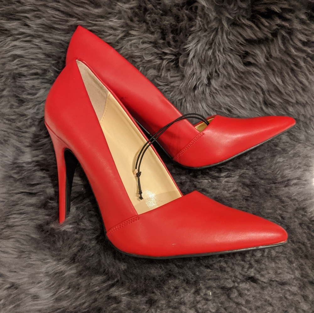 Guess Sexy Red Leather Heels